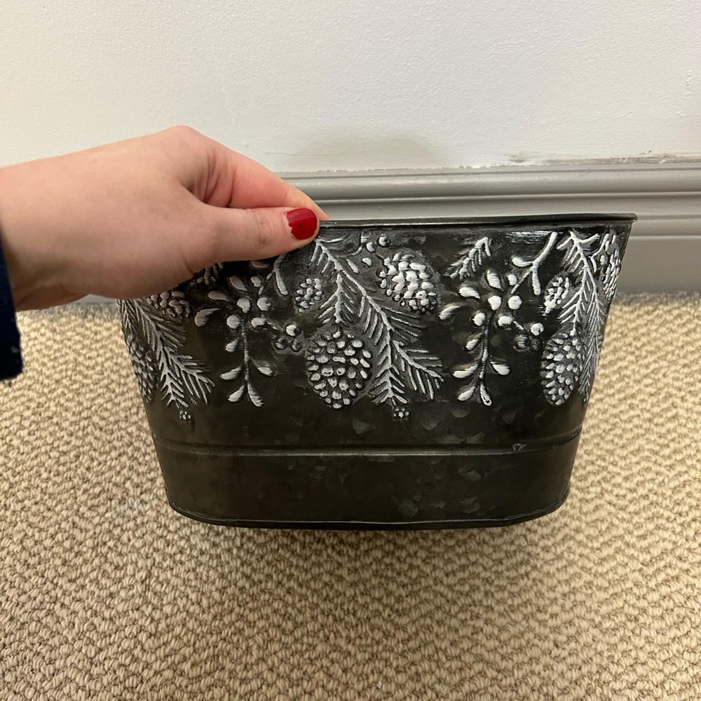 2/$20❤️- HOME | indoor. / outdoor basket